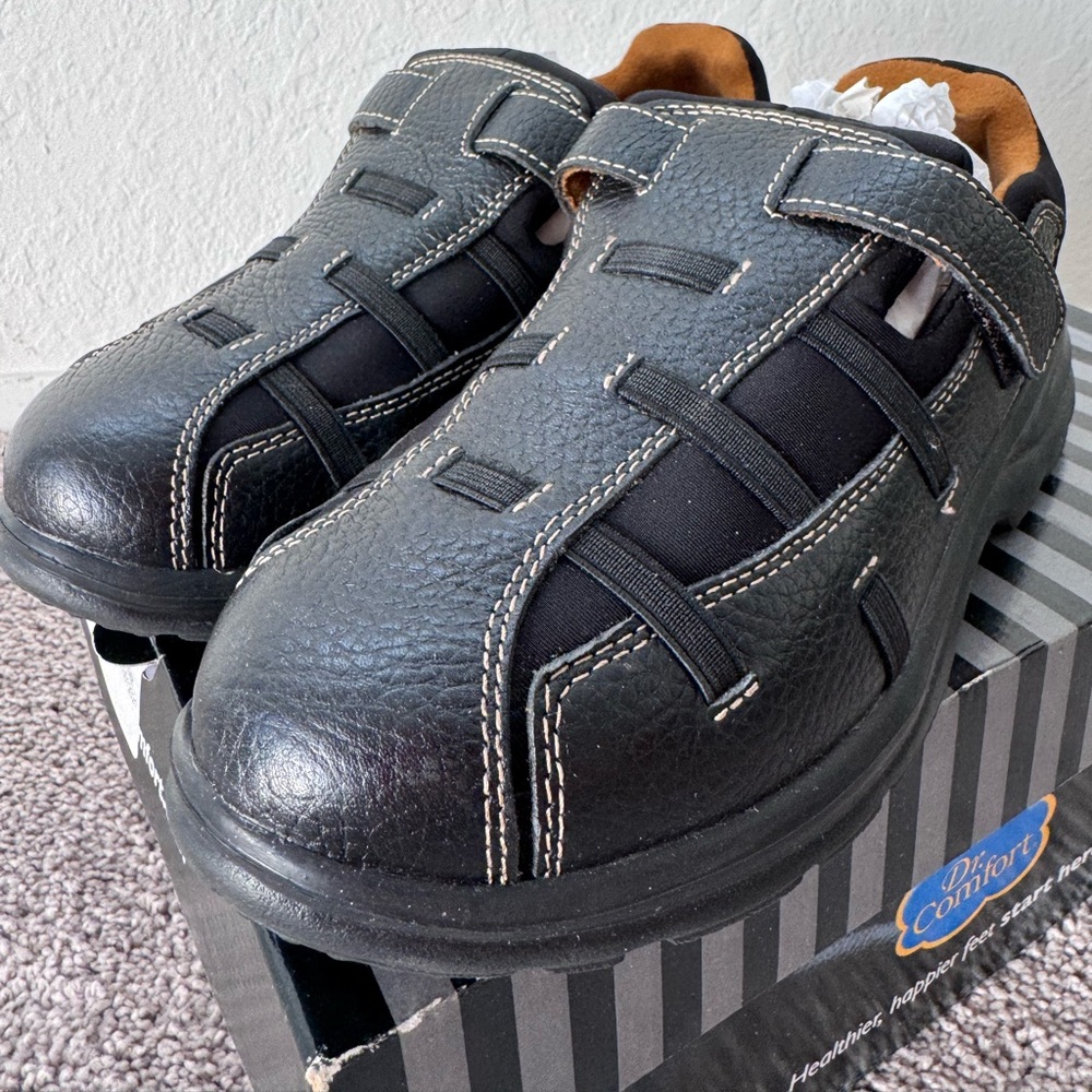 Dr. Comfort Betty Diabetic Therapeutic Walking Shoes
Size: US W7